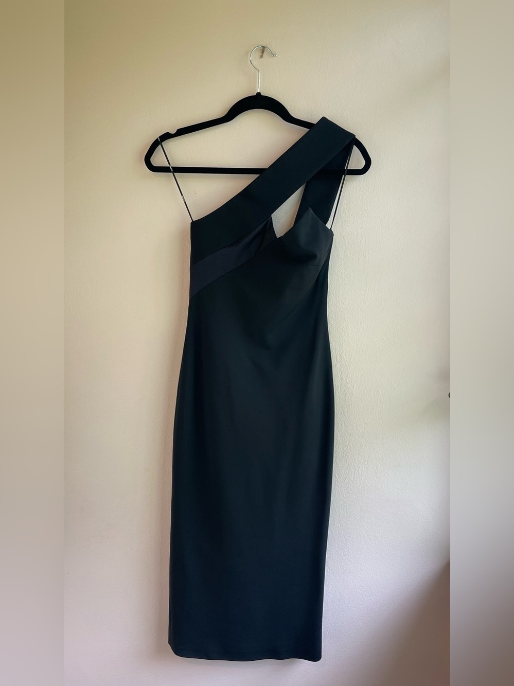 Cushnie Black One-Shoulder Cutout Midi Dress Size 0 Designer Minimalist
